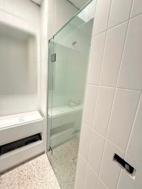 Frameless shower screen, Essendon