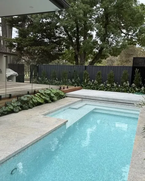 Frameless pool fence, new build