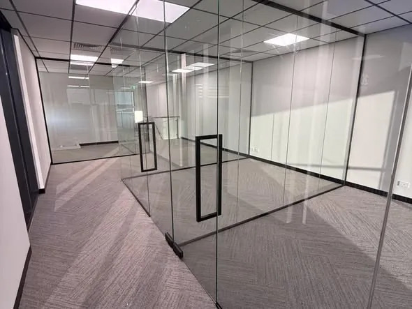 Glass office partitions, Officer